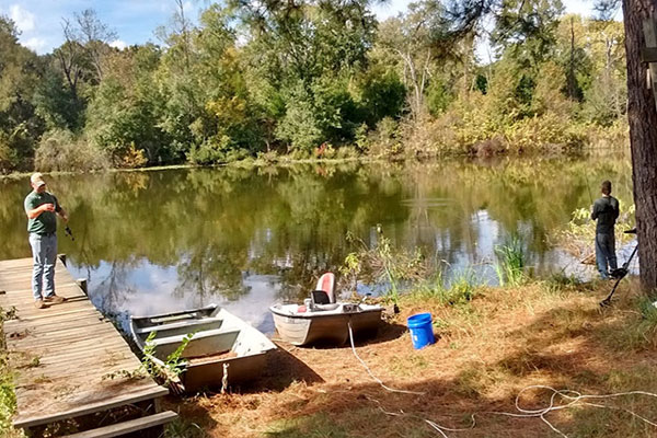 Bass Fishing in Texas, Bass Pond Fishing Texas, Stocked Catfish Fishing, Texas Luxury Ranch